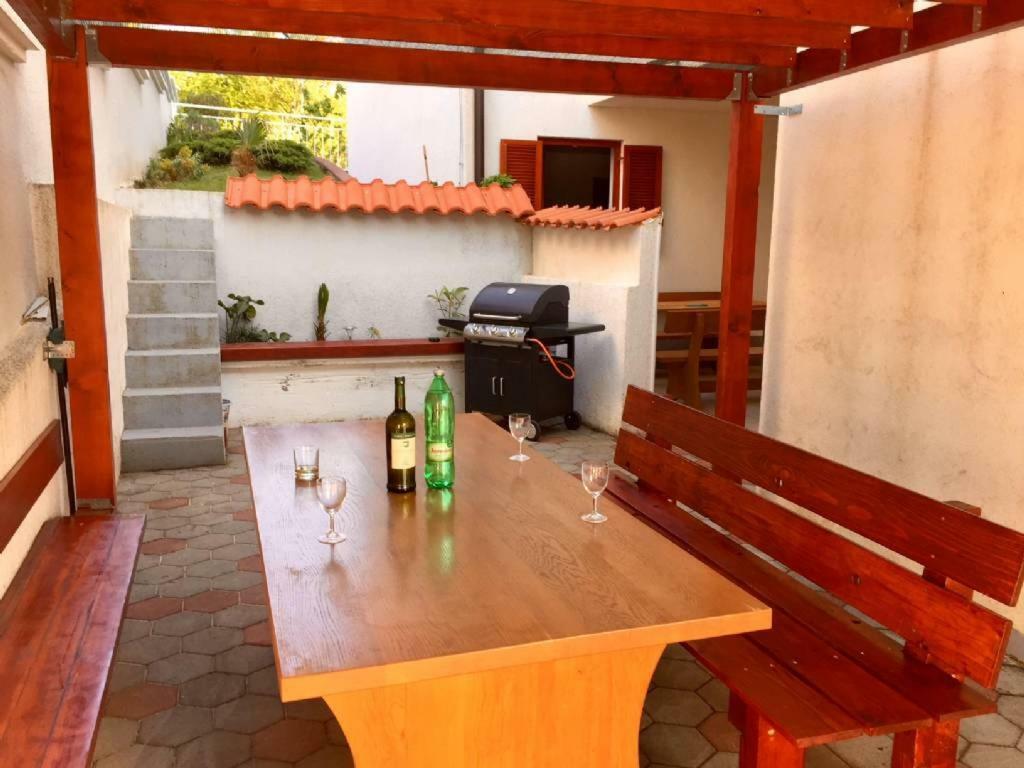 Amz Ap3 Appartement Jadranovo Buitenkant foto