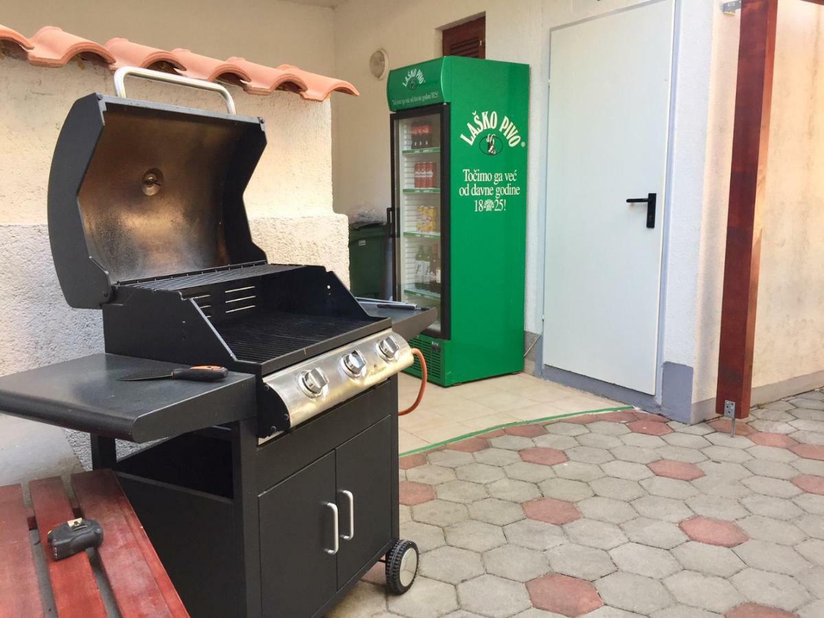 Amz Ap3 Appartement Jadranovo Buitenkant foto